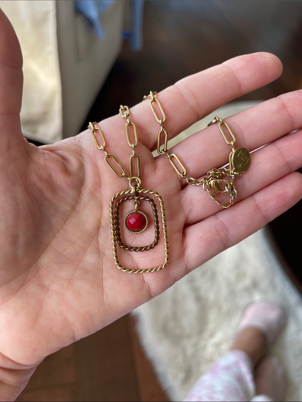 Liz Claiborne | Gold Tone Geometric Red Stone Pendant Necklace